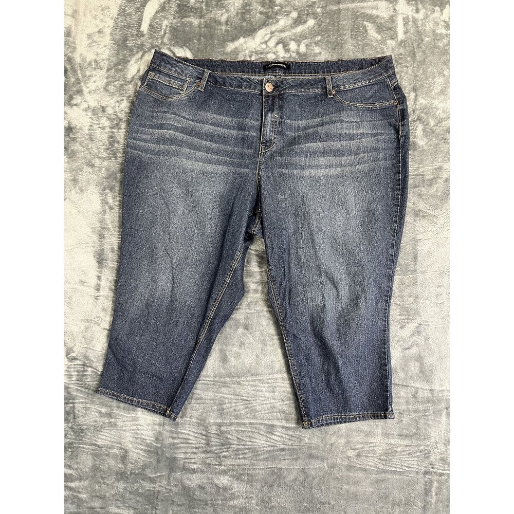 A3 Denim Women's Plus Size 24W Capri Jeans Mid-Wash Stretch Denim Button-Fly